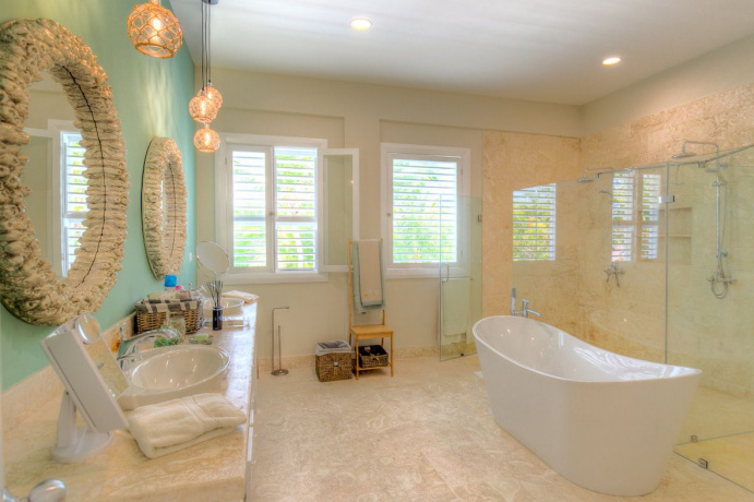 Arrecife, 6 Bedrooms Bedrooms, ,Villa,En Venta,Arrecife,1126