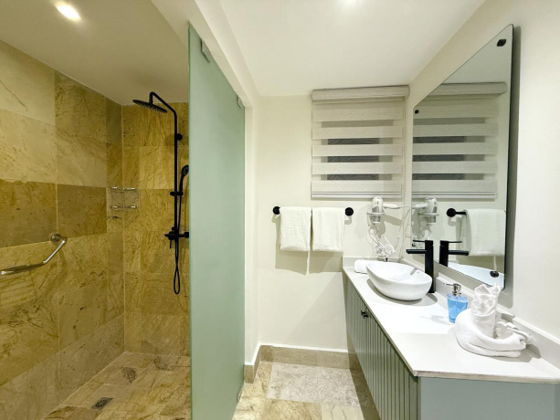 2 Habitaciones Habitaciones, 0 ,2 BathroomsBathrooms,Apartamento,En Alquiler,SOTO GRANDE,0,1167