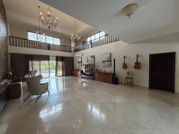 BAVARO, 4 Habitaciones Habitaciones, 0 ,0,Villa,En Venta,COCOTAL,0,1204