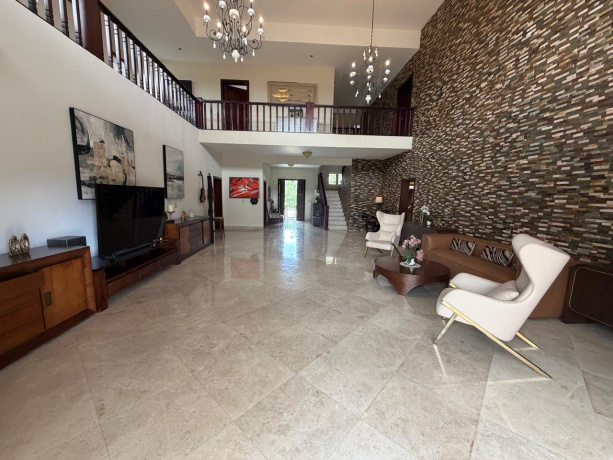 BAVARO, 4 Habitaciones Habitaciones, 0 ,0,Villa,En Venta,COCOTAL,0,1204