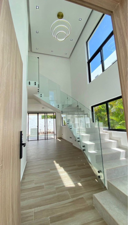 BAVARO, 3 Habitaciones Habitaciones, 0 ,0,Villa,En Venta,0,1209