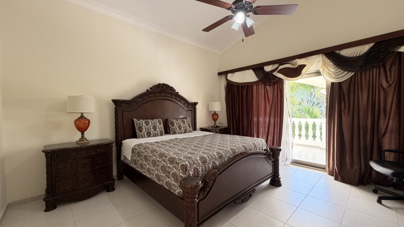 BAVARO, 4 Habitaciones Habitaciones, 0 ,0,Villa,En Venta,COCOTAL,0,1212