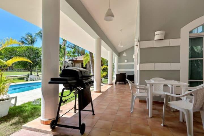 BAVARO, 4 Habitaciones Habitaciones, 0 ,5 BathroomsBathrooms,Villa,En Venta,COCOTAL ,0,1225